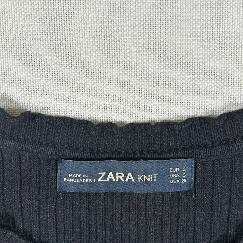 ZARA Womens Black Ribbed Knit Crop Top‎ Long Sleeve Lettuce Hem Stretch S